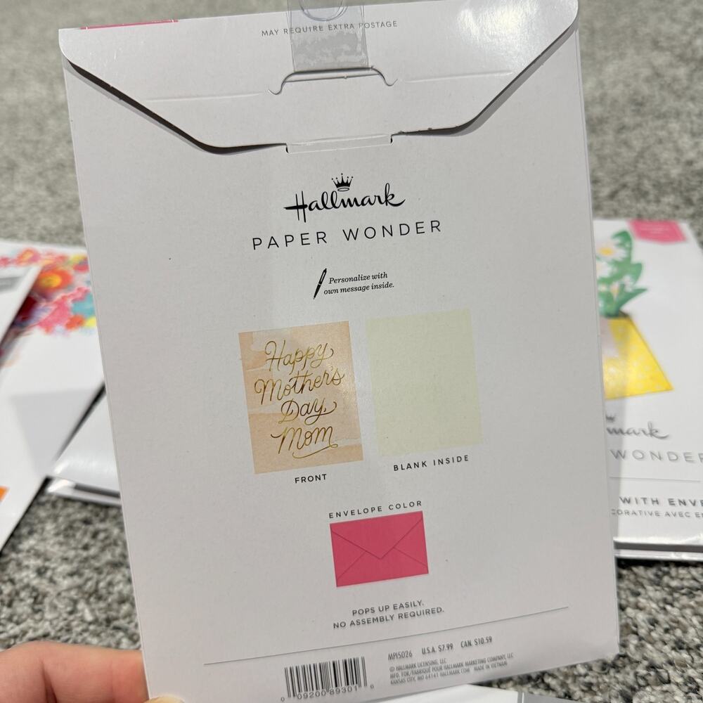 Wholesale, 29 Hallmark Signature Paper Pop Up Mother's Day Cards, Lights Musical - Picture 5 of 13